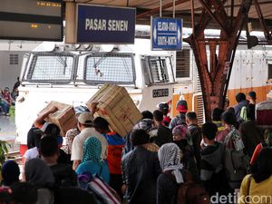 KAI: Tarif KA Ekonomi Belum Naik Hingga Januari 2018 KAI: Tarif KA Ekonomi Belum Naik Hingga Januari 2018