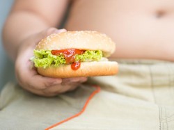 Agar Tak Alami Obesitas, Atur Porsi Makan Anak dengan 4 Langkah Ini