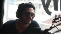 Reza Rahadian Sapa Fans Yogyakarta
