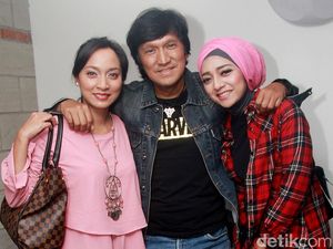 ART Mudik, Ikang Fawzi dan Keluarga Bagi Tugas Pekerjaan Rumah ART Mudik, Ikang Fawzi dan Keluarga Bagi Tugas Pekerjaan Rumah