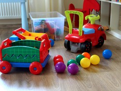 Anak Minta Dibelikan Mainan Baru Saat Mainannya Rusak, Haruskah Dituruti?