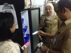 Sidak Vaksin Palsu, Dinkes Makassar Temukan Puluhan Botol Vaksin Rusak di Klinik