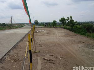 Tol Darurat Solo-Widodaren 65 Km Siap Dilewati Arus Balik Lebaran Tol Darurat Solo-Widodaren 65 Km Siap Dilewati Arus Balik Lebaran