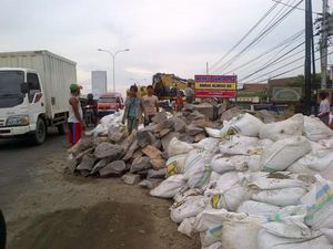 Karung Pasir dan Pompa Air Kurangi Rob di Pantura Semarang