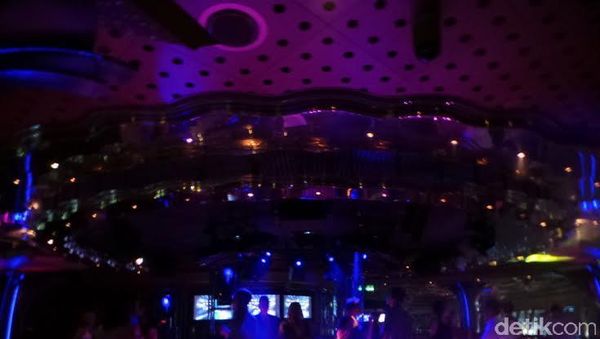 Seperti Apa Kehidupan Malam di Wisata Kapal Pesiar?