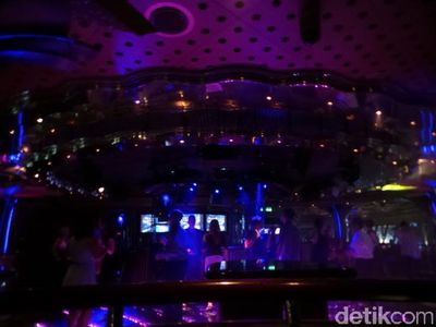 Seperti Apa Kehidupan Malam di Wisata Kapal Pesiar?