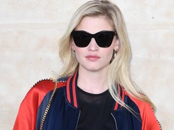 Tips Memilih Kacamata Hitam Sesuai Bentuk Wajah dan Warna Kulit