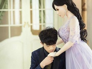 Cerita Pernikahan Paling Aneh dan Fenomenal, Nikahi iPhone Hingga Bantal