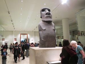 Museum Inggris Diteror agar Kembalikan Patung Moai Museum Inggris Diteror agar Kembalikan Patung Moai