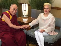 Bertemu Dalai Lama, Lady Gaga Diprotes Fans Tiongkok
