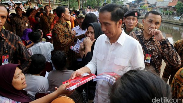 Jokowi Sapa Warga Kwitang