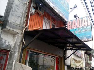 Bandingkan, Bunga Gadai Pinggir Jalan dan Pegadaian