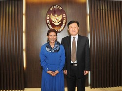 Difitnah Tak Mau Terima Pejabat China, Ini Jawaban Susi