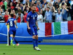 Italia Harap-Harap Cemas Menanti Kondisi De Rossi