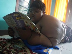 Ternyata Ini Alasan Ade Rai Dampingi Ariya, Bocah Tergemuk Asal Karawang Ternyata Ini Alasan Ade Rai Dampingi Ariya, Bocah Tergemuk Asal Karawang