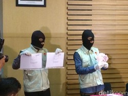 Suap Tak Lazim ke Putu Sudiartana: Via Transfer dalam Waktu Berdekatan