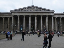Kisah Black Jack, Mike, hingga Poppet: Kucing yang Bekerja di British Museum
