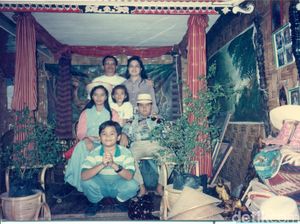 Meski Usil, Teuku Wisnu Kecil Tetap Juara Kelas di Sekolah