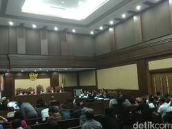 Nama Kajati DKI Disebut dalam Percakapan Terdakwa Suap PT BA