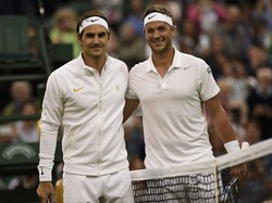 Federer Menang dan Lolos, Doakan Peringkat Lawannya Cepat Naik