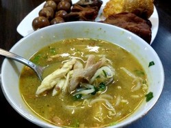 Siang Ini Enaknya Bikin Soto Daging dan Soto Udang Buat Penghangat Badan