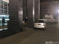 Tim KPK Tiba di PN Jakpus untuk Segel Ruang Panitera