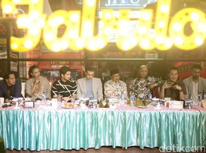 Kisah Lain dari Proses Syuting Film Rudy Habibie Kisah Lain dari Proses Syuting Film Rudy Habibie
