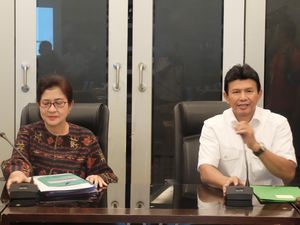 Menkes Nila: Jika Dapat di Puskesmas, Itu Vaksin yang Benar