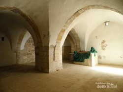 Menyusuri Jejak Peristirahatan Terakhir Nabi Harun di Yordania