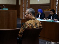 Hakim ke Tersangka Suap di PN Jakpus: Tentu Kami Kenal karena Kerja di Sini