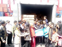 Bea Cukai Hibahkan 21 Ton Jeroan Sapi ke Masyarakat