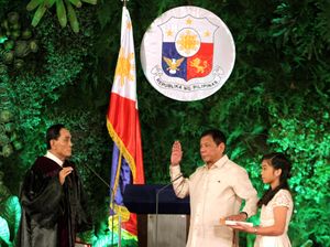 Rodrigo Duterte The Punisher Resmi Dilantik Jadi Presiden ke-16 Filipina