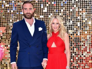 Usia 48, Kylie Minogue Ingin Cepat-cepat Menikah