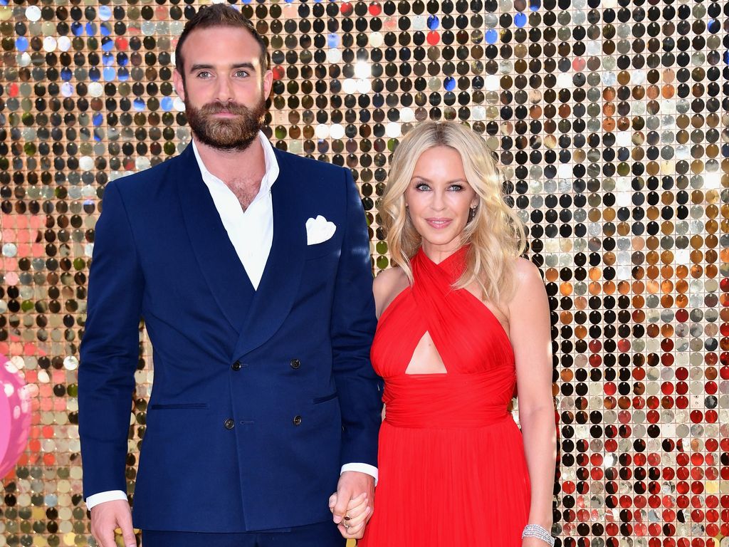 Usia 48, Kylie Minogue Ingin Cepat-cepat Menikah Usia 48, Kylie Minogue Ingin Cepat-cepat Menikah