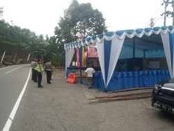 Bahayakan Pemudik, Penambang Batu Liar di Jalur Riau-Sumbar Ditertibkan Polisi