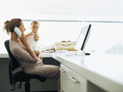 Produktif Bekerja dan Pengasuhan Anak Maksimal, Apa yang Diharap Ibu Bekerja?