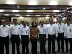 Rini Lantik 6 Pejabat Kementerian BUMN Hasil Lelang Jabatan