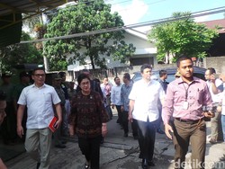 Dialog Menkes Nila dengan Orangtua Balita yang Jadi Korban Vaksin Palsu