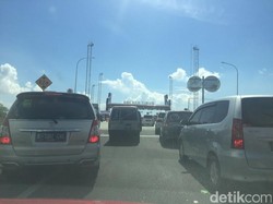 Pemudik Padati Brexit, Kemacetan Mengular 6 Km