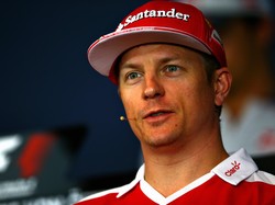 Raikkonen Tak Pusingkan Rumor soal Masa Depannya
