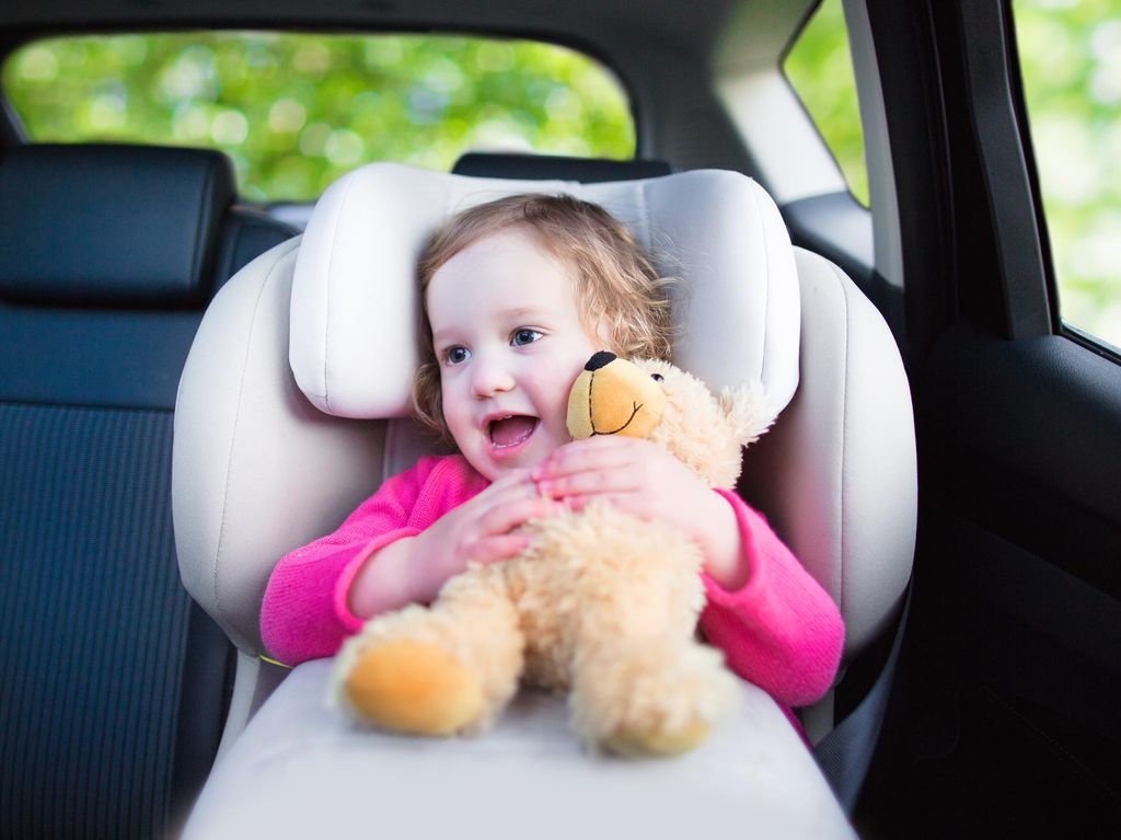 Memilih Car Seat untuk Bayi Anda Memilih Car Seat untuk Bayi Anda