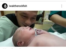 Istri Iwa K Melahirkan Anak Perempuan