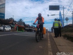 Orang-orang ini Pilih Mudik Gunakan Sepeda dan Tempuh Jarak Ratusan Kilometer