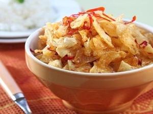 Enak dan Awet, 5 Makanan Kering Ini Bisa Dijadikan Bekal