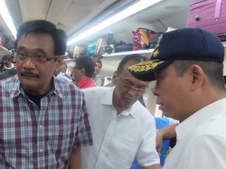 Menhub Lepas Pemudik Gratis dengan Kereta Api Baru yang Disewa PDIP