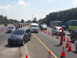 Tol Cikampek Macet, Rest Area KM 19 dan KM 33 Ditutup Sementara