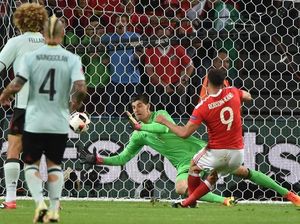 Pujian untuk Kanu dari Kanu yang Lain