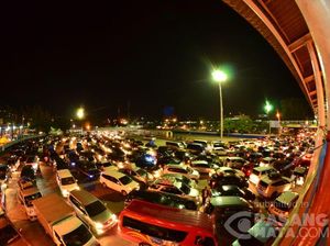 Libur Panjang, Jumlah Penumpang Pelabuhan Merak Naik Berkali Lipat