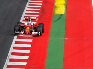 Giliran Vettel Tercepat, Rosberg Crash Giliran Vettel Tercepat, Rosberg Crash