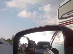 Tol Cipali Macet Selepas GT Cikamurang, Kecepatan Rata-rata 20 Km/Jam